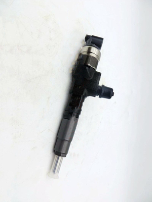 Efisiensi Tinggi DENSO Mesin Diesel Injektor / Injektor Bahan Bakar Truk Diesel Tingkat Tinggi